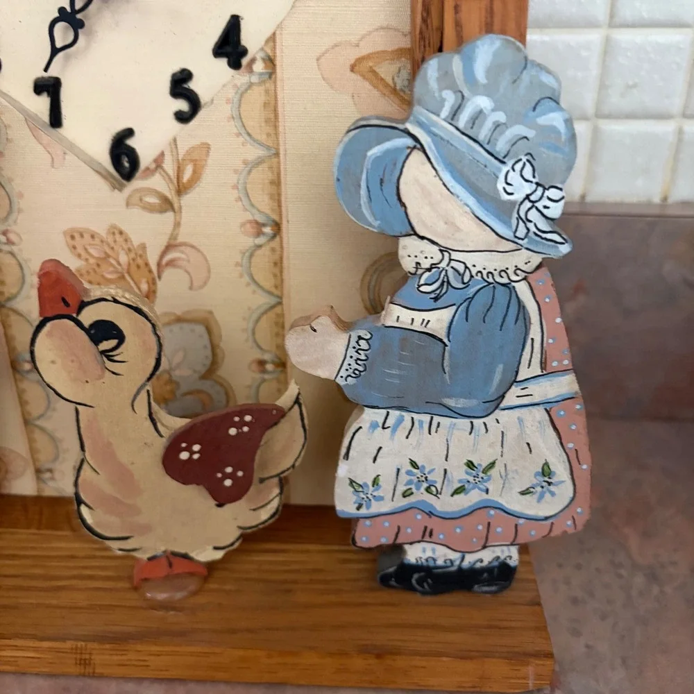 Vintage 1992 Hand Painted Wood Folk Art Clock Heart Country Boy Girl Duck works